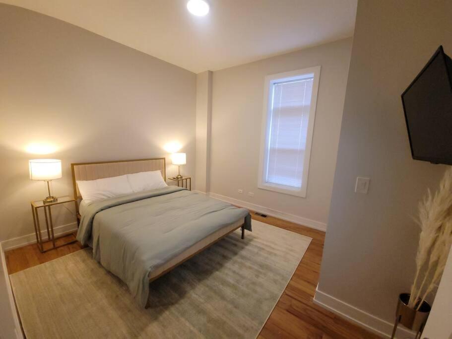 Апартаменты Luxurious Downtown 3 Bed 2 Bth Чикаго Экстерьер фото
